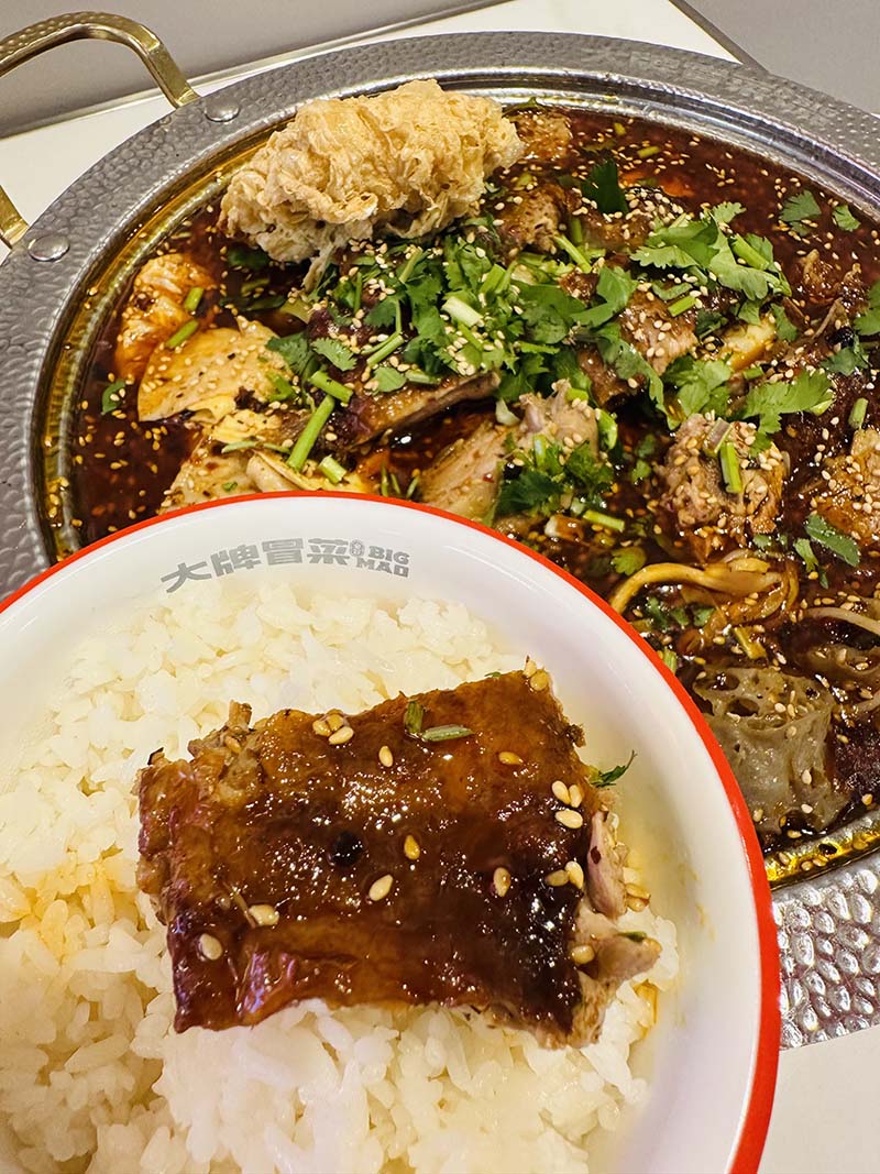 The signature roast duck is really delicious!